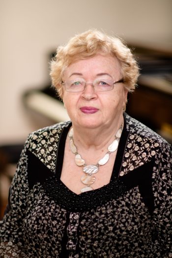 Фортепіано Лойко